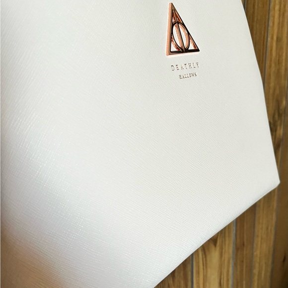 Loungefly Harry Potter Deathly Hallows Elder Wand Handbag - BoxLunch Exclusive - Picture 5 of 14